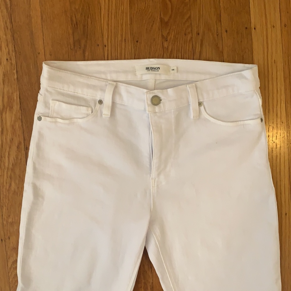 White Hudson skinny Jeans, size 28, mid-rise